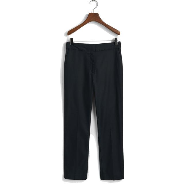 Kelnės moterims, Juoda