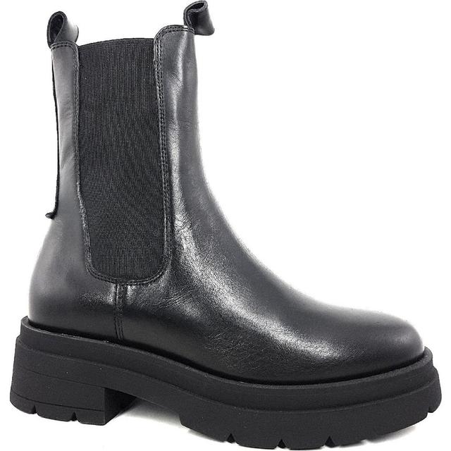 Poolsaapad moterims, Must