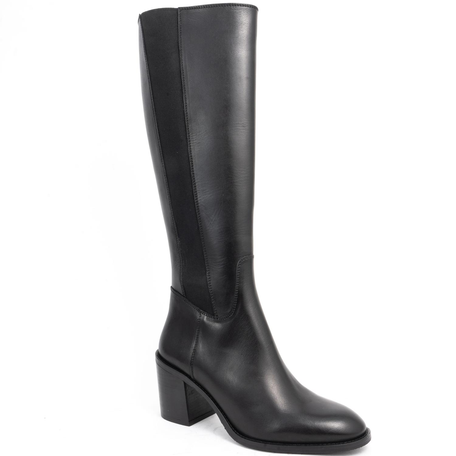 Auliniai moterims, Juoda, Boots