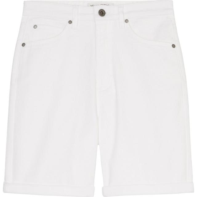 Šortai moterims, Balta