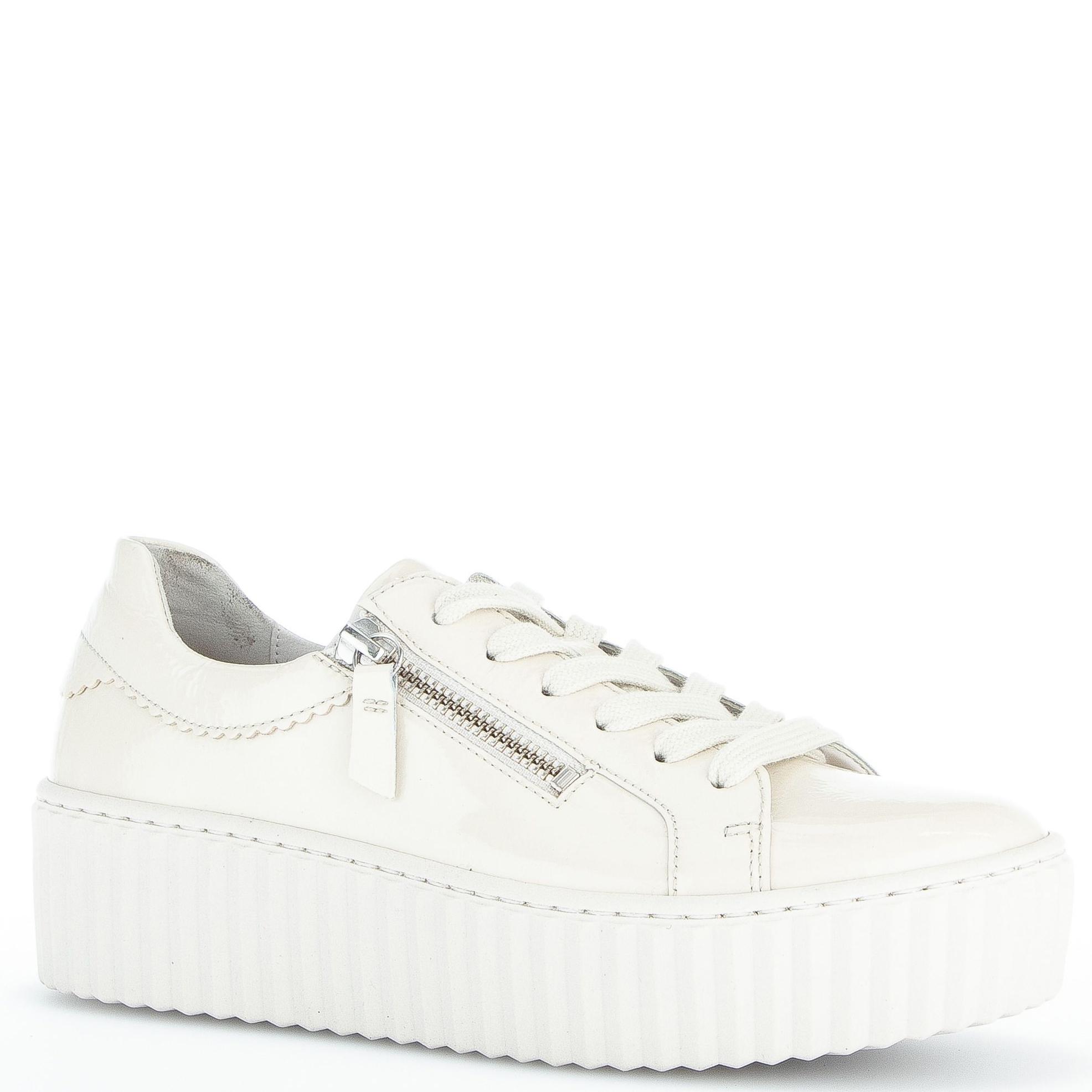 Sportiniai bateliai moterims, Kūno, Sport shoe