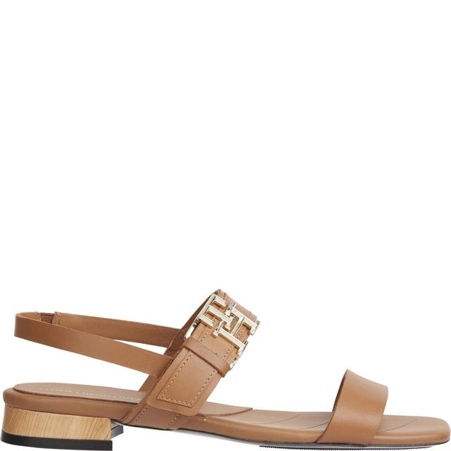 Basutės moterims, Ruda, Hardware flat sandal