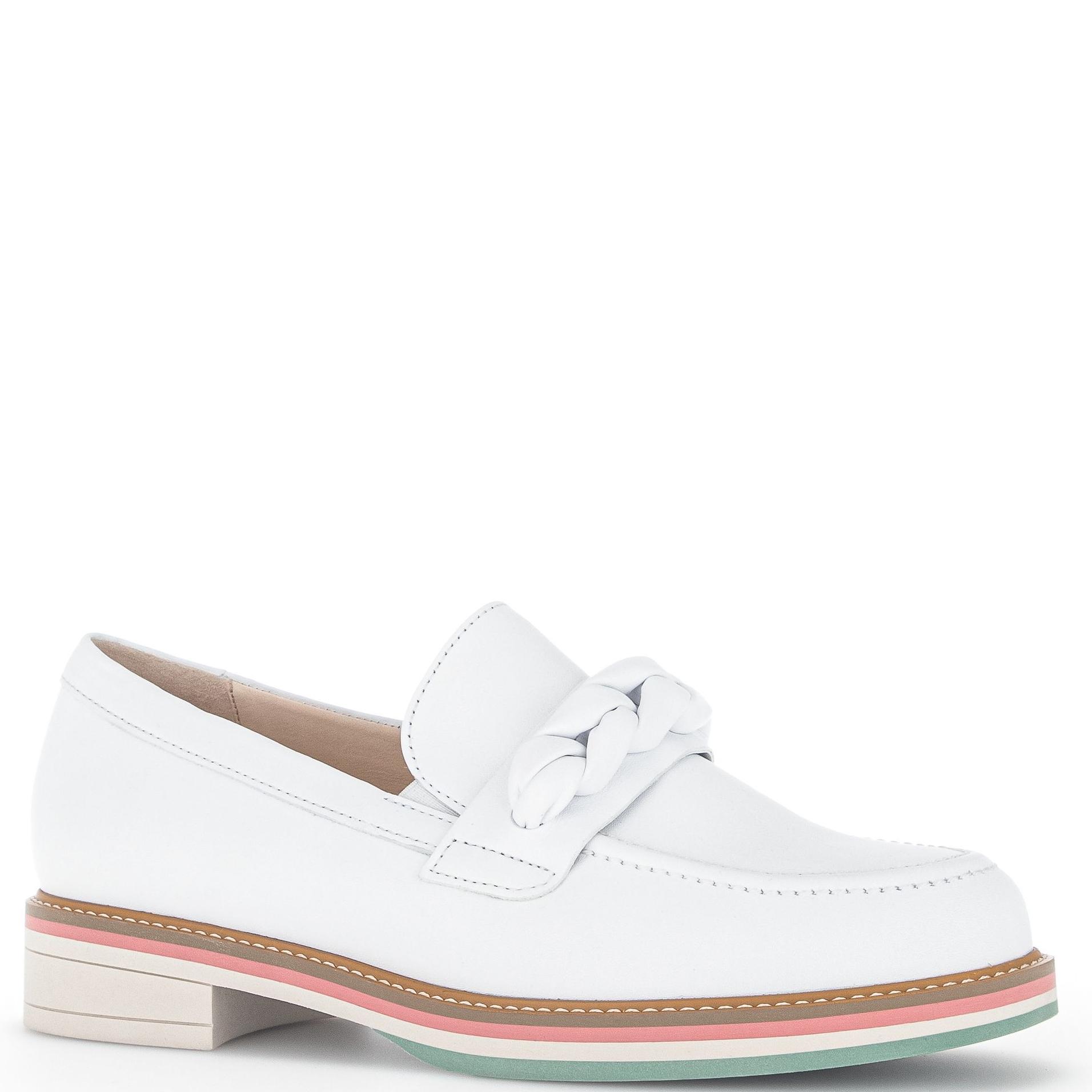 Loaferiai moterims, Balta, Loafers