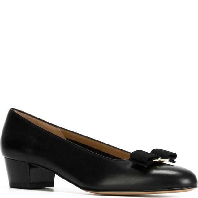 Aukštakulniai moterims, Juoda, Vara bow pump