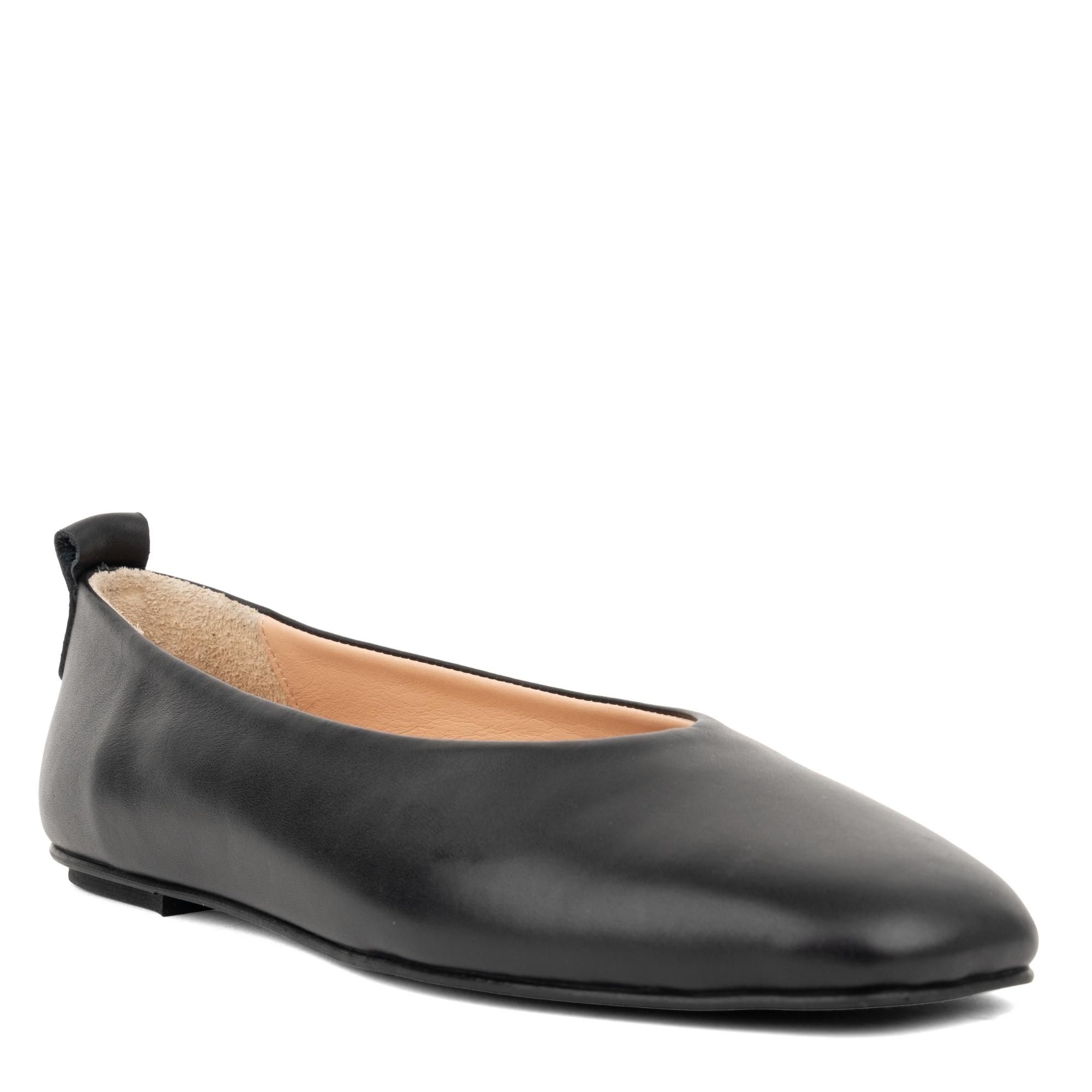 Balerinos moterims, Juoda, Ballerinas