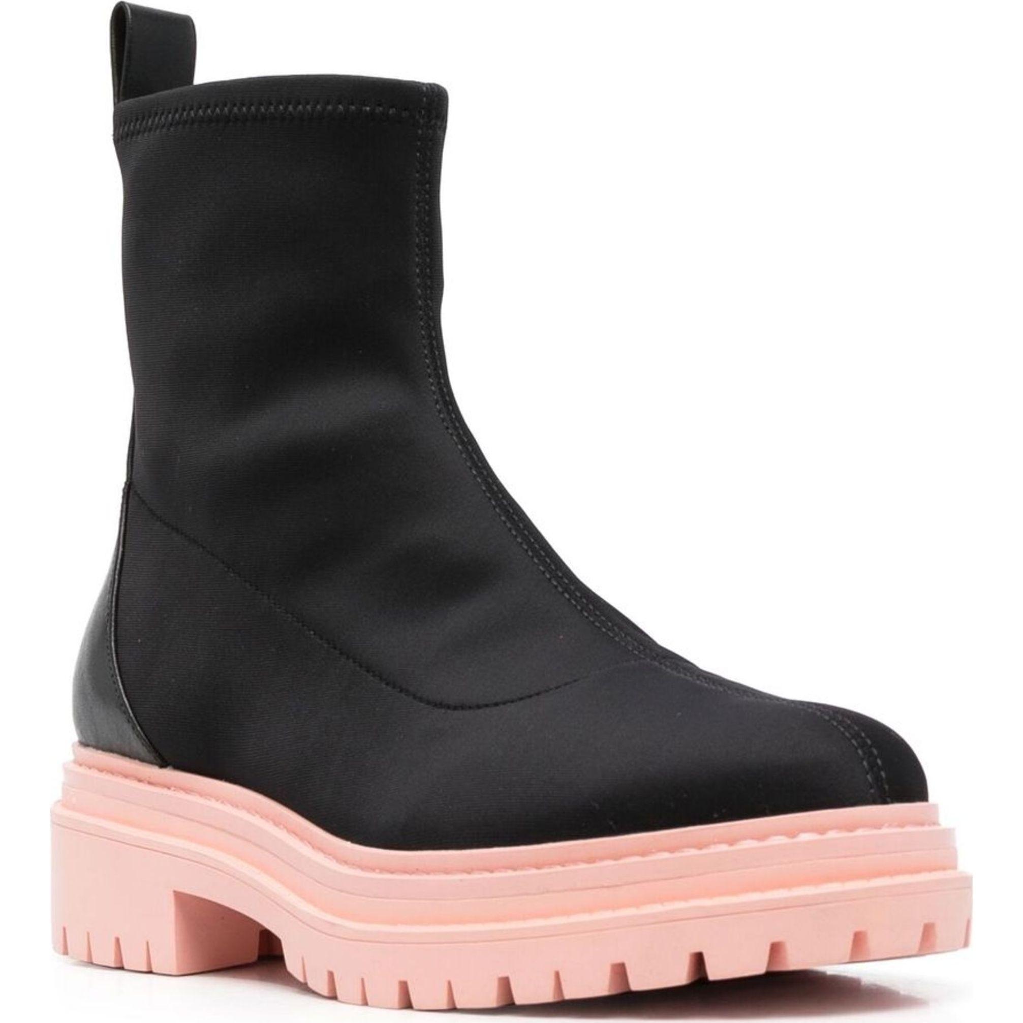 Aulinukai moterims, Marga, Comet lug bootie