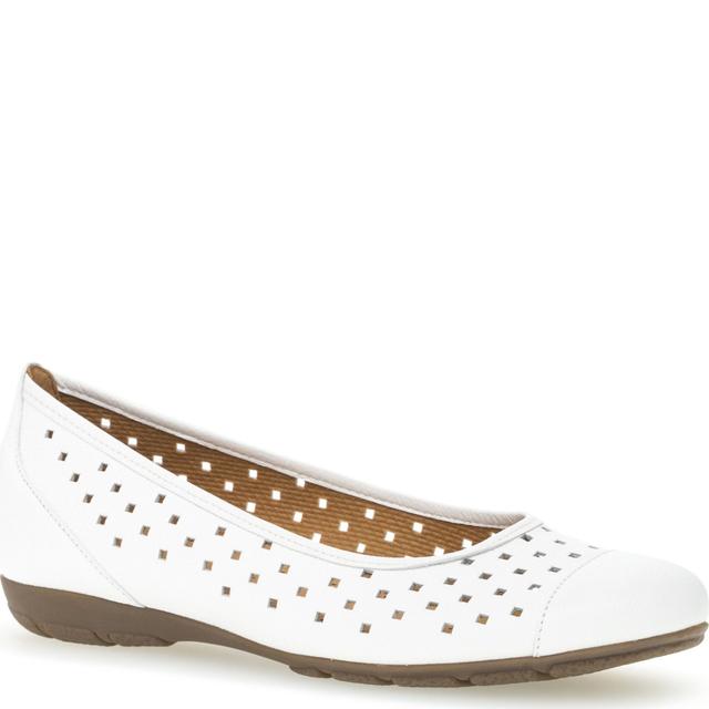 Balerinos moterims, Balta, Ballerinas