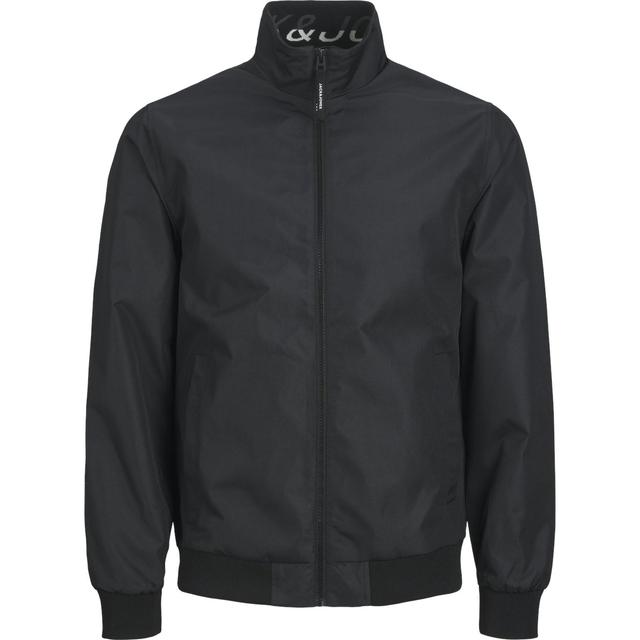 Striukė vyrams, Juoda