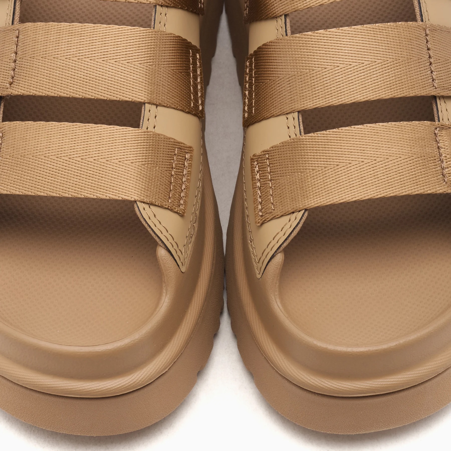 UGG Šlepetės moterims, Kūno, Goldengloslide slippers 8