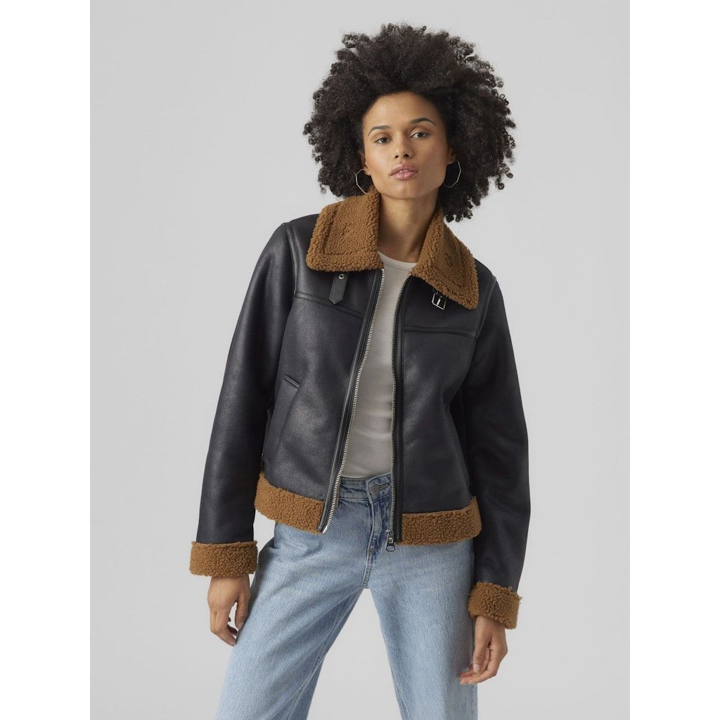 VERO MODA Striukė moterims, Juoda, VMMANHATTAN SHORT CO 2