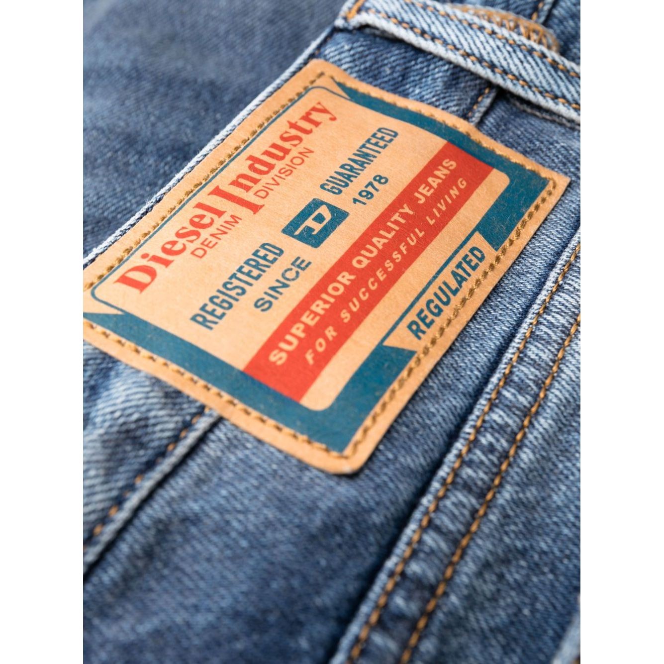 DIESEL Tiesūs džinsai -vyrams, Mėlyna, 1955 d-rekiv l.34 trousers 3