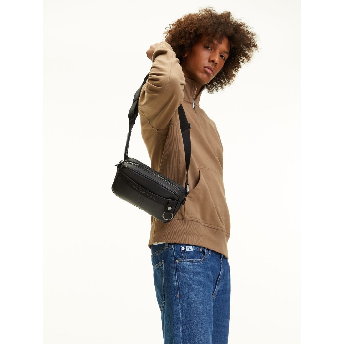 CALVIN KLEIN JEANS Rankinė per petį vyrams, Juoda, Ultralight camera bag 4