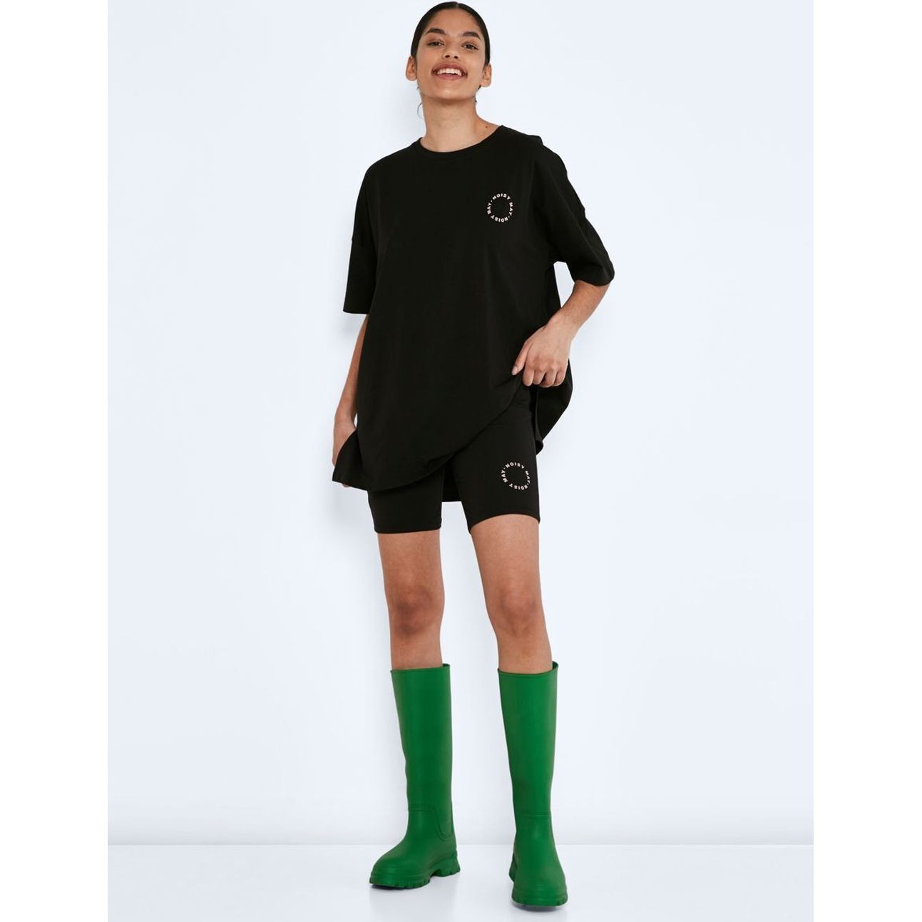 NOISY MAY Šortai moterims, Juoda, NMKERRY HW LOGO SHORT 8