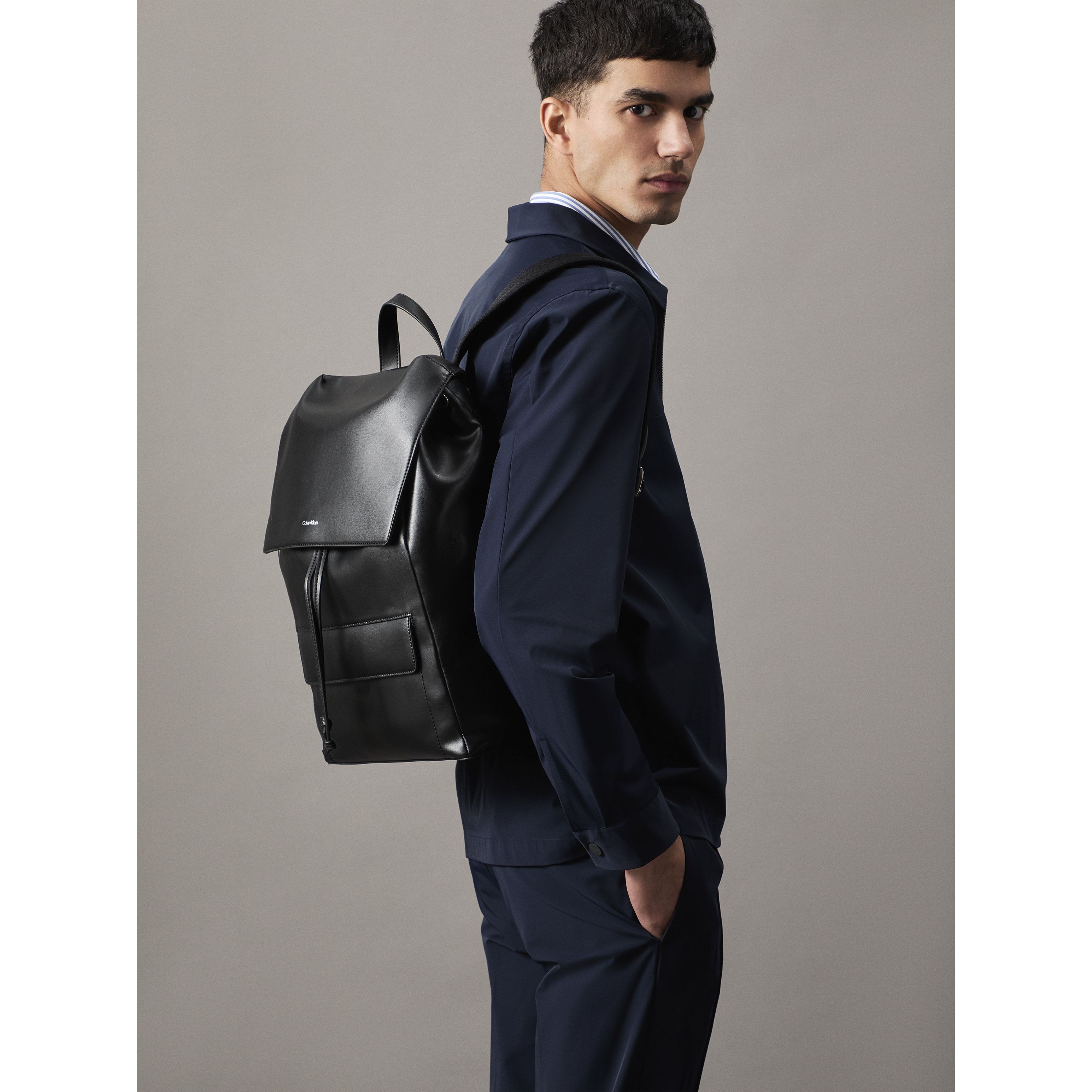 CALVIN KLEIN Kuprinė vyrams, Juoda, Sleek flap backpack 4