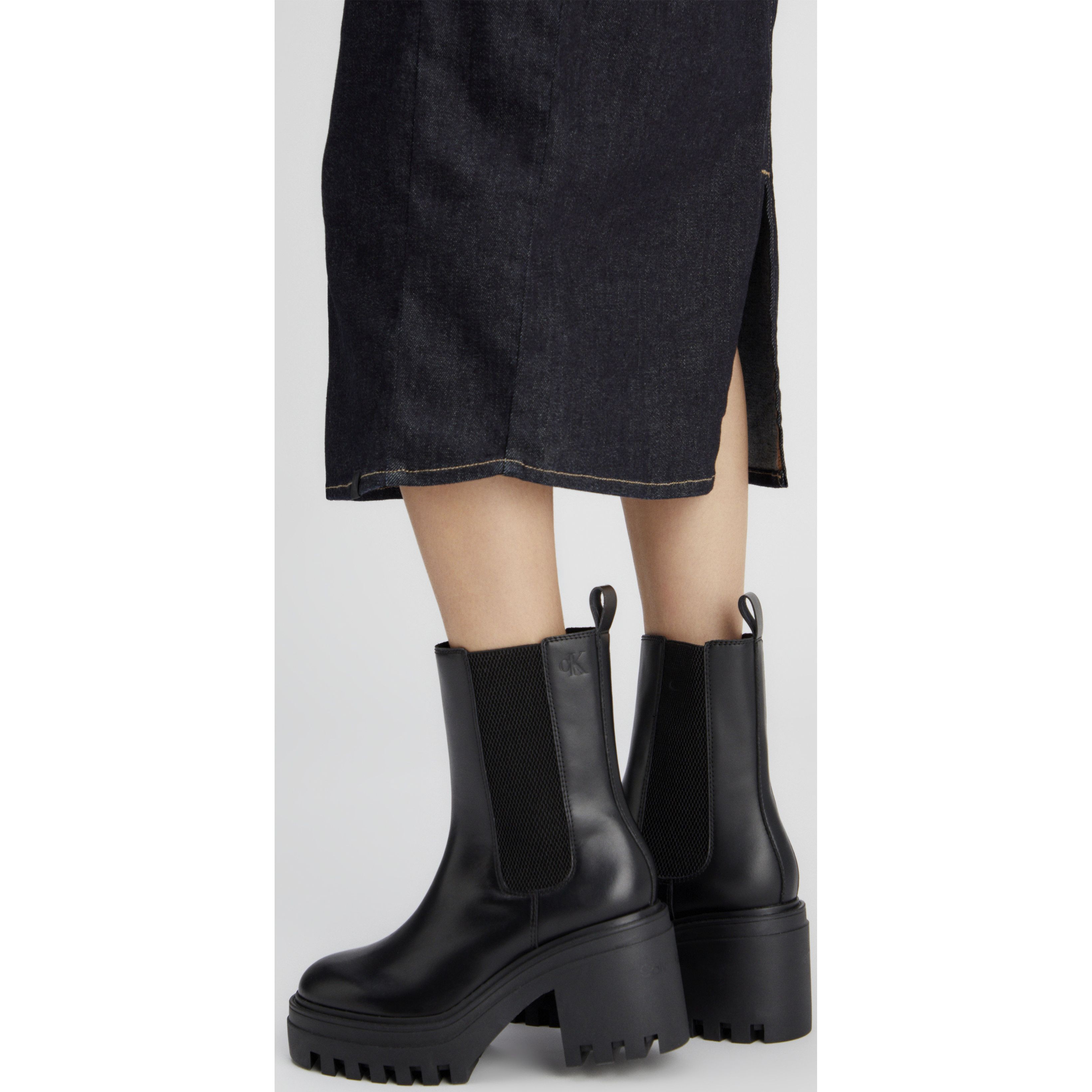 CALVIN KLEIN JEANS Aulinukai moterims, Juoda, Chunky heeled chelsea 6