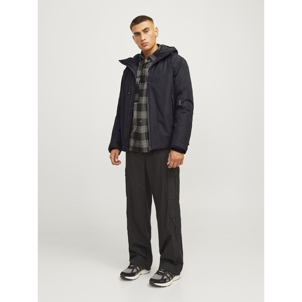 JACK & JONES Lengva striukė vyrams, Juoda, Summit padded shell jacket 4
