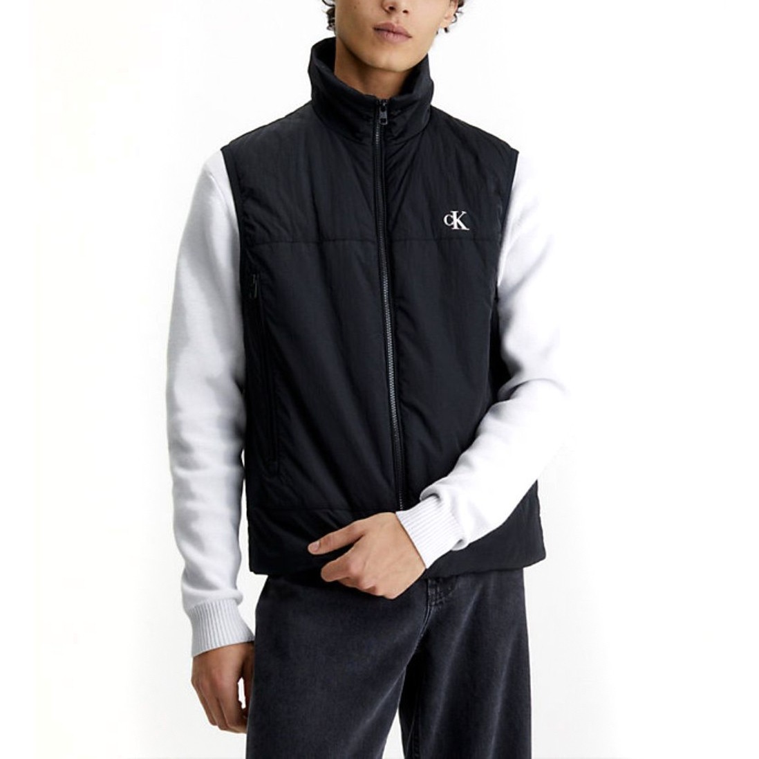CALVIN KLEIN JEANS Pūkinė liemenė vyrams, Juoda, Badge crinkle nylon vest 2