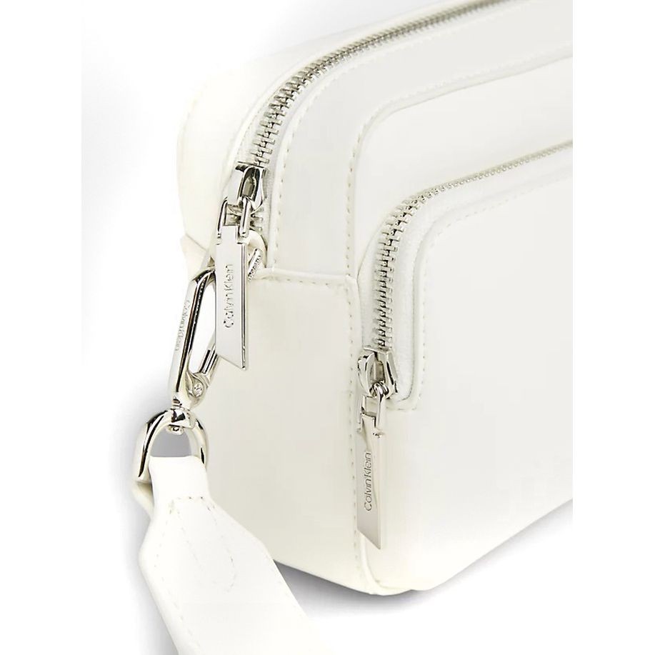 CALVIN KLEIN Rankinė per petį moterims, Balta, Must camera bag 3