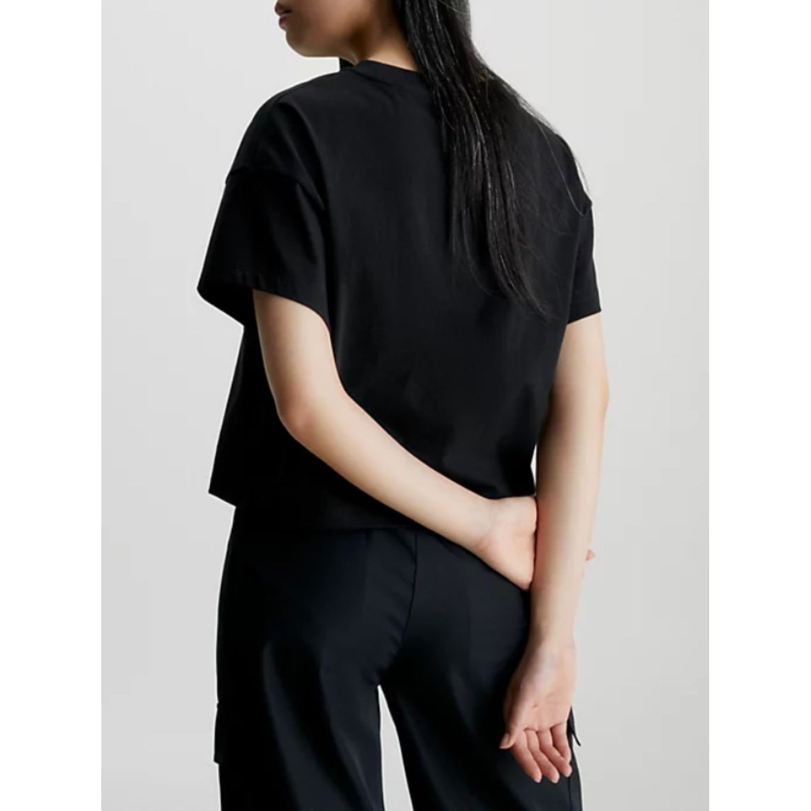 CALVIN KLEIN JEANS Marškinėliai trump. rankovėmis moterims, Juoda, Embossed monologo tee 3