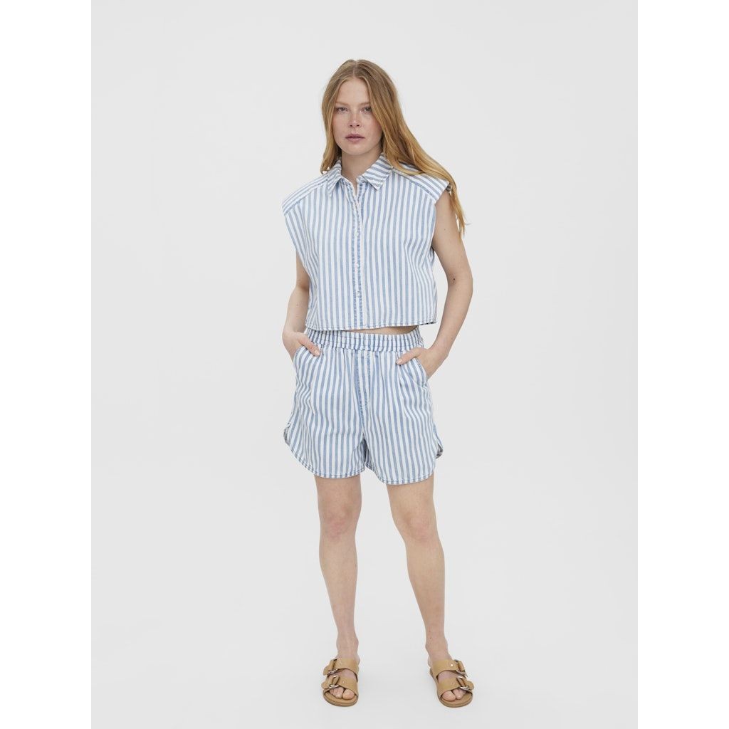VERO MODA Šortai moterims, Balta, VMLINES MR STRIPED SH 3