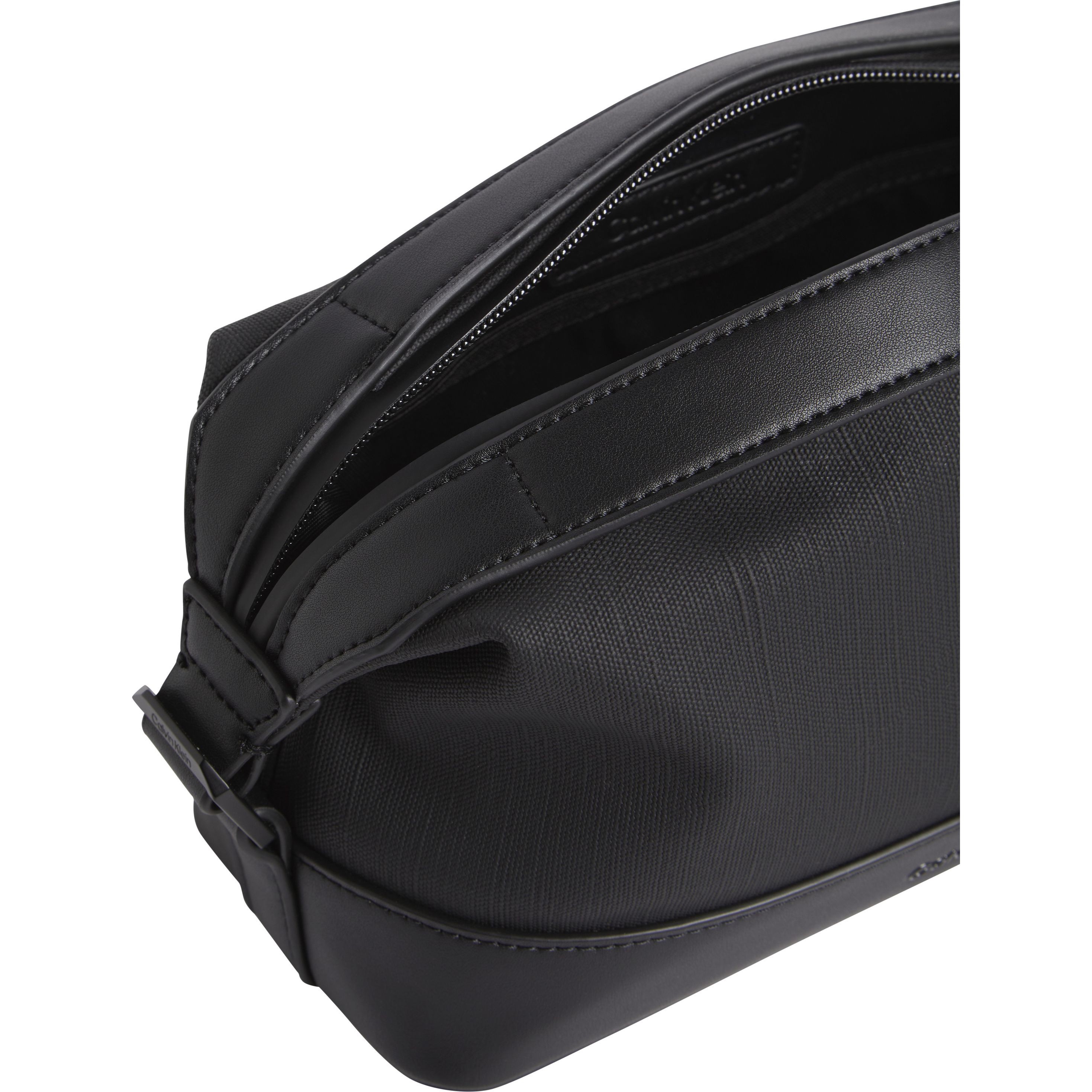 CALVIN KLEIN Kosmetinė vyrams, Juoda, Tech sensual washbag 3