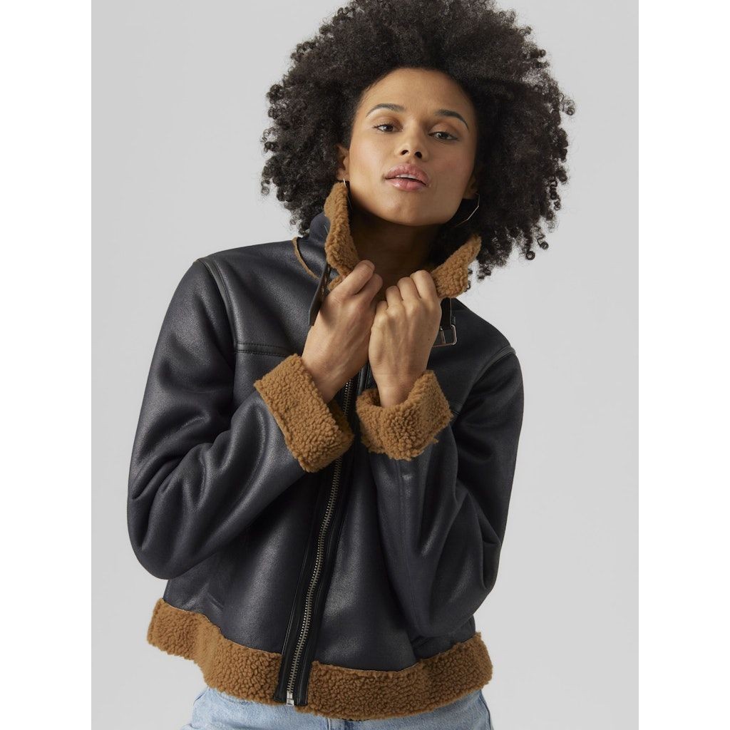 VERO MODA Striukė moterims, Juoda, VMMANHATTAN SHORT CO 5