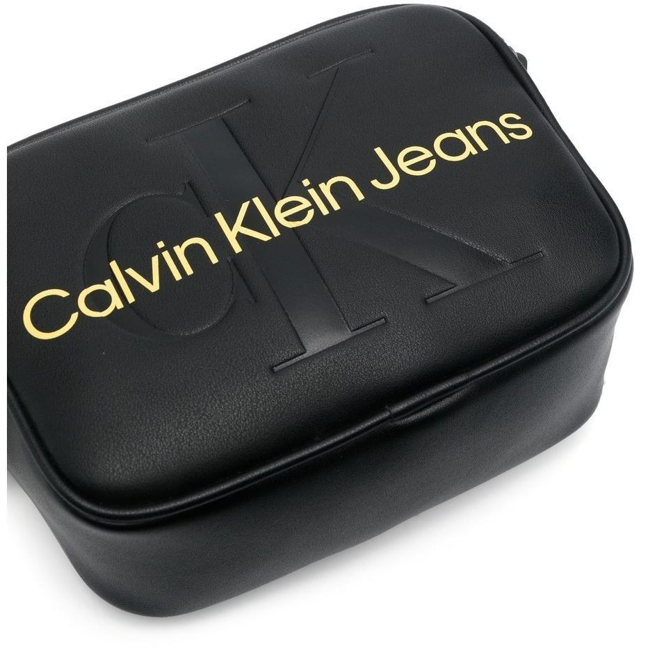 CALVIN KLEIN JEANS Rankinė per petį moterims, Juoda, Sculpted camera bag mono 4