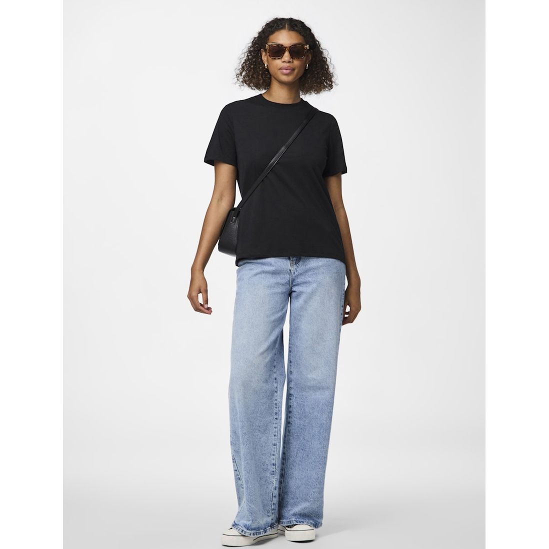 PIECES Marškinėliai moterims, Juoda, Ria solid tee 7