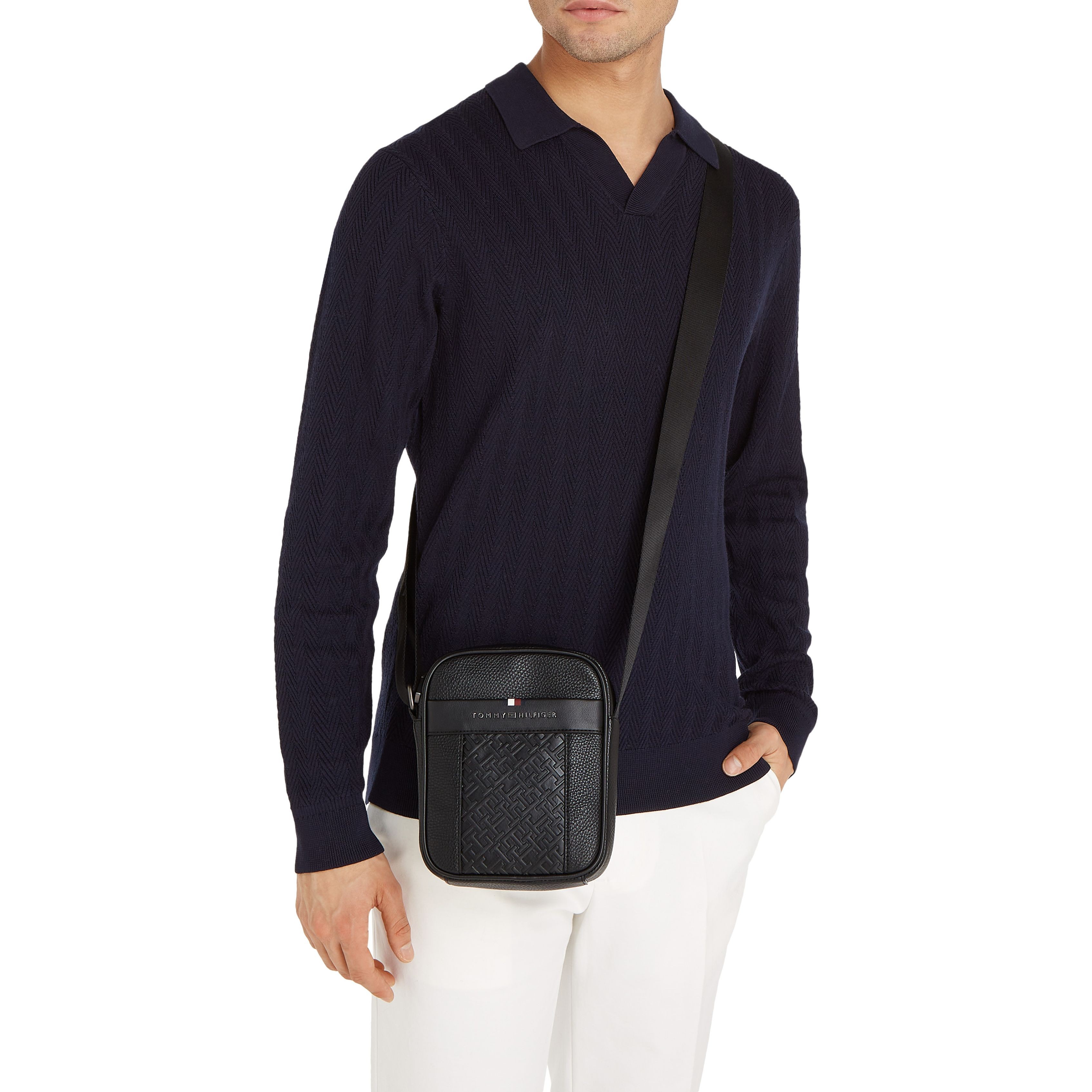 TOMMY HILFIGER Rankinė per petį vyrams, Juoda, Central mono mini reporter 4