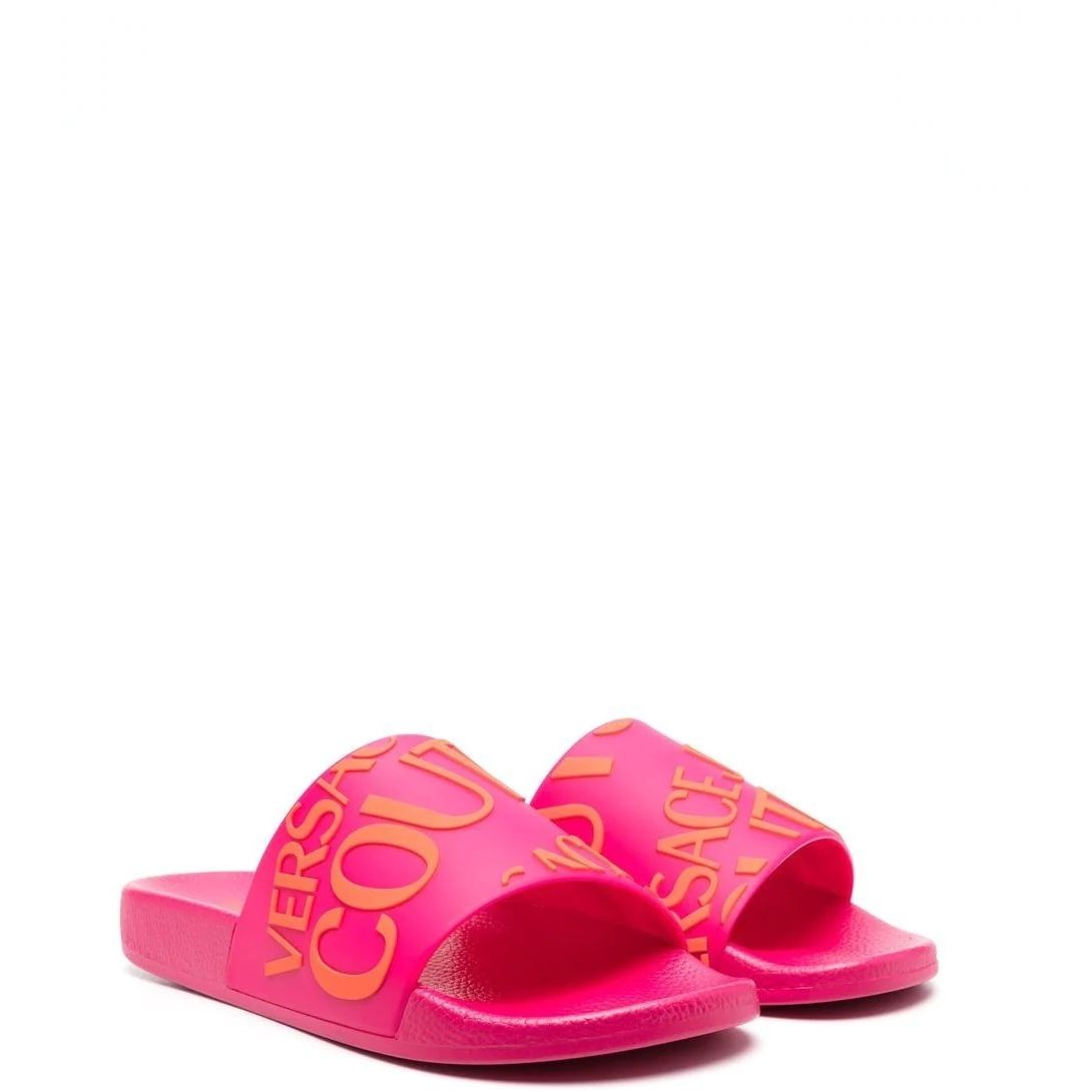 VERSACE JEANS CUTURE Šlepetės moterims, Fondo shelly slippers 1