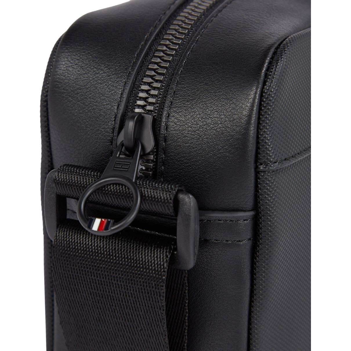 TOMMY HILFIGER Rankinė per petį vyrams, Juoda, Pique reporter 3