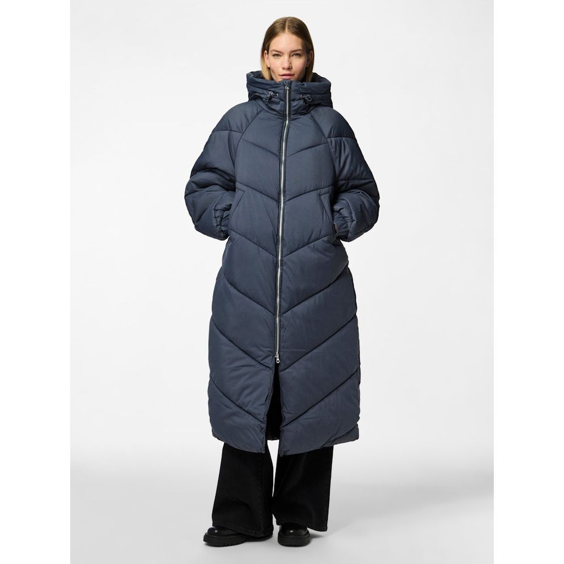 PIECES Pūkinis paltas moterims, Mėlyna, Nocelyn puffer jacket 2