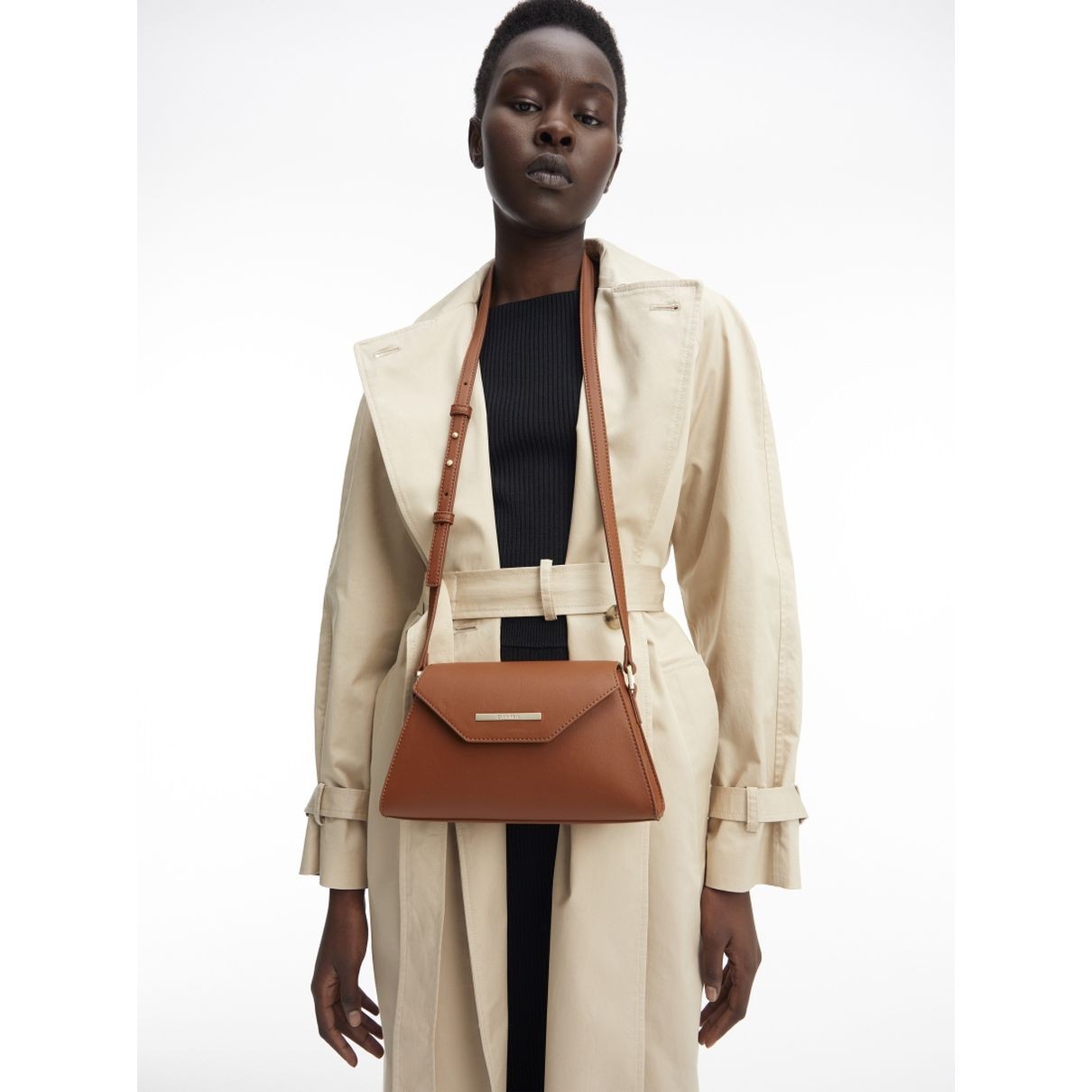 CALVIN KLEIN Rankinė per petį moterims, Ruda, Daily dressed crossbody 4