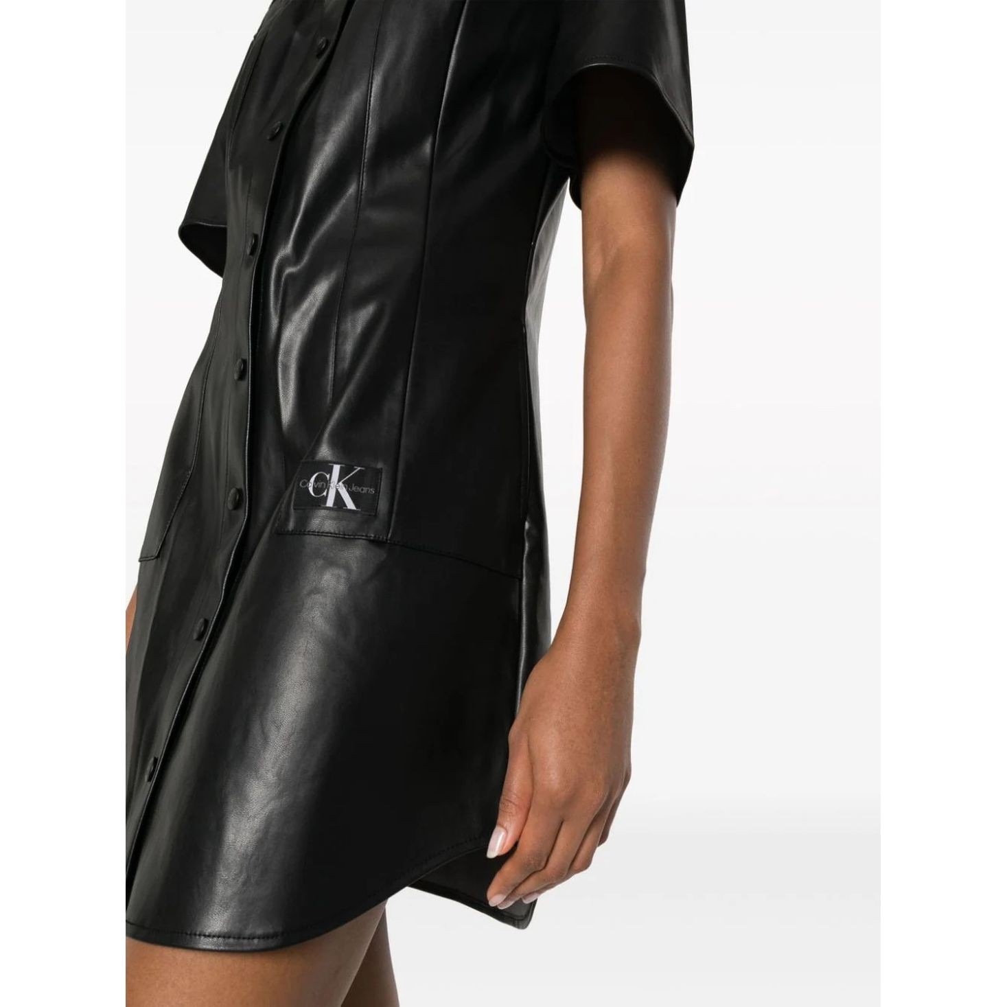 CALVIN KLEIN JEANS Midi suknelė moterims, Juoda, Faux leather short sleeve dres 4