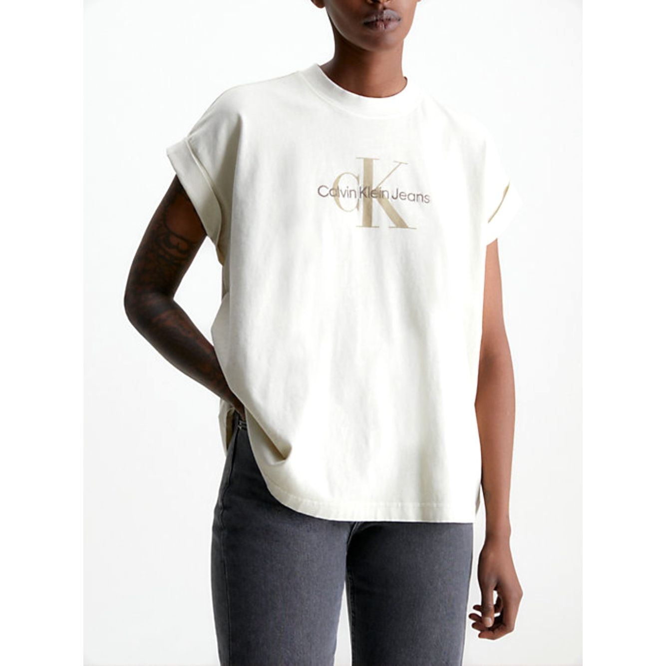 CALVIN KLEIN JEANS Marškinėliai trump. rankovėmis moterims, Smėlio, Mineral dye tee 2