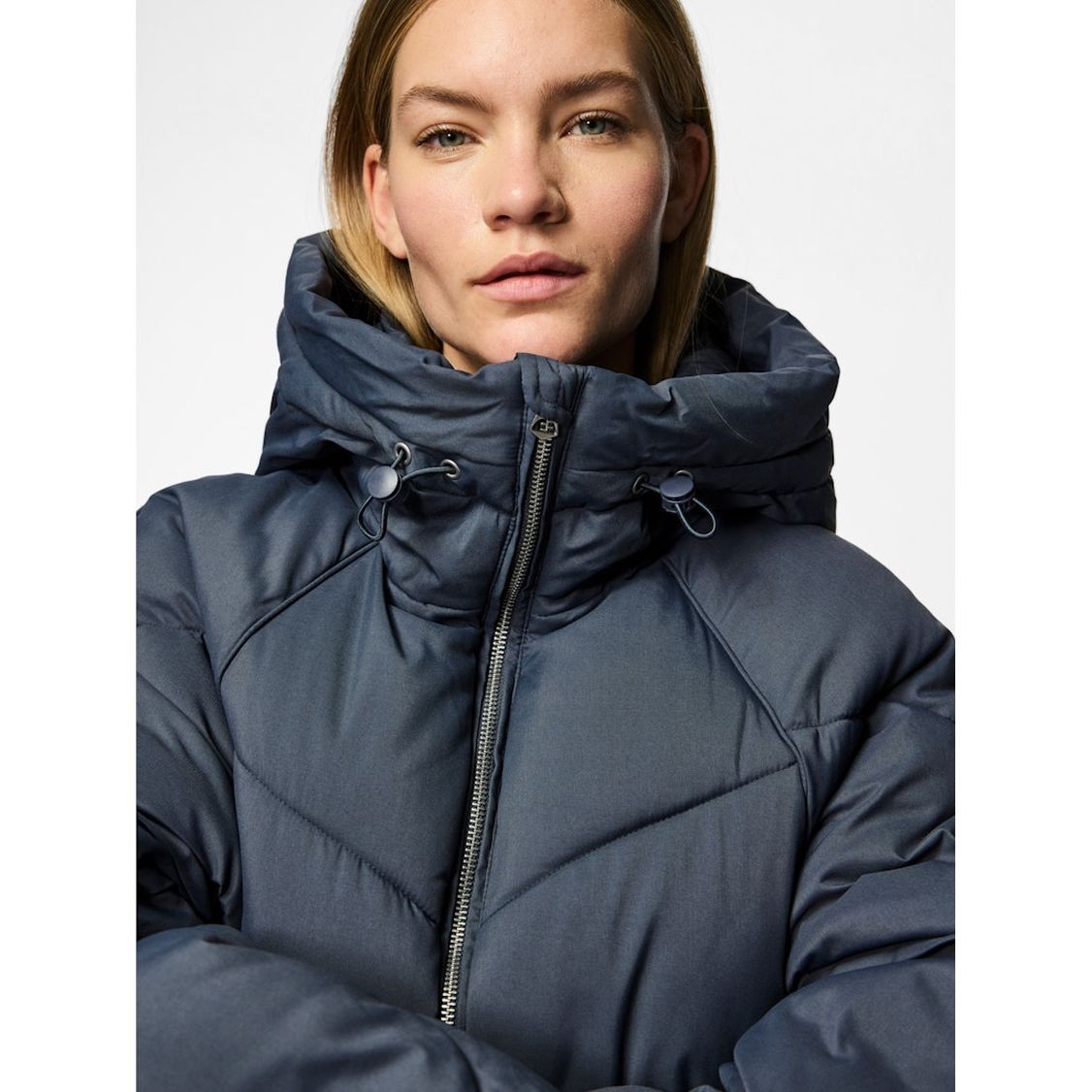 PIECES Pūkinis paltas moterims, Mėlyna, Nocelyn puffer jacket 3