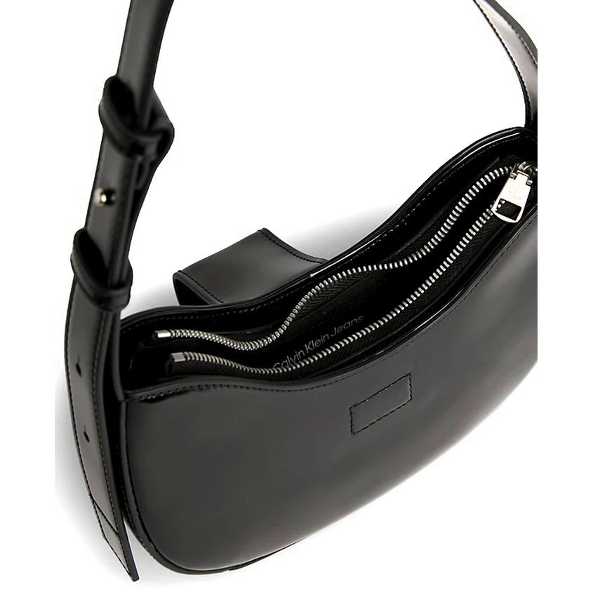 CALVIN KLEIN JEANS Rankinė per petį moterims, Juoda, Off duty shoulder bag 4