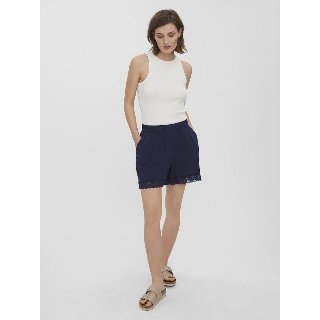 VERO MODA Šortai moterims, Mėlyna, VMASTA LACE H/W SHORT 5