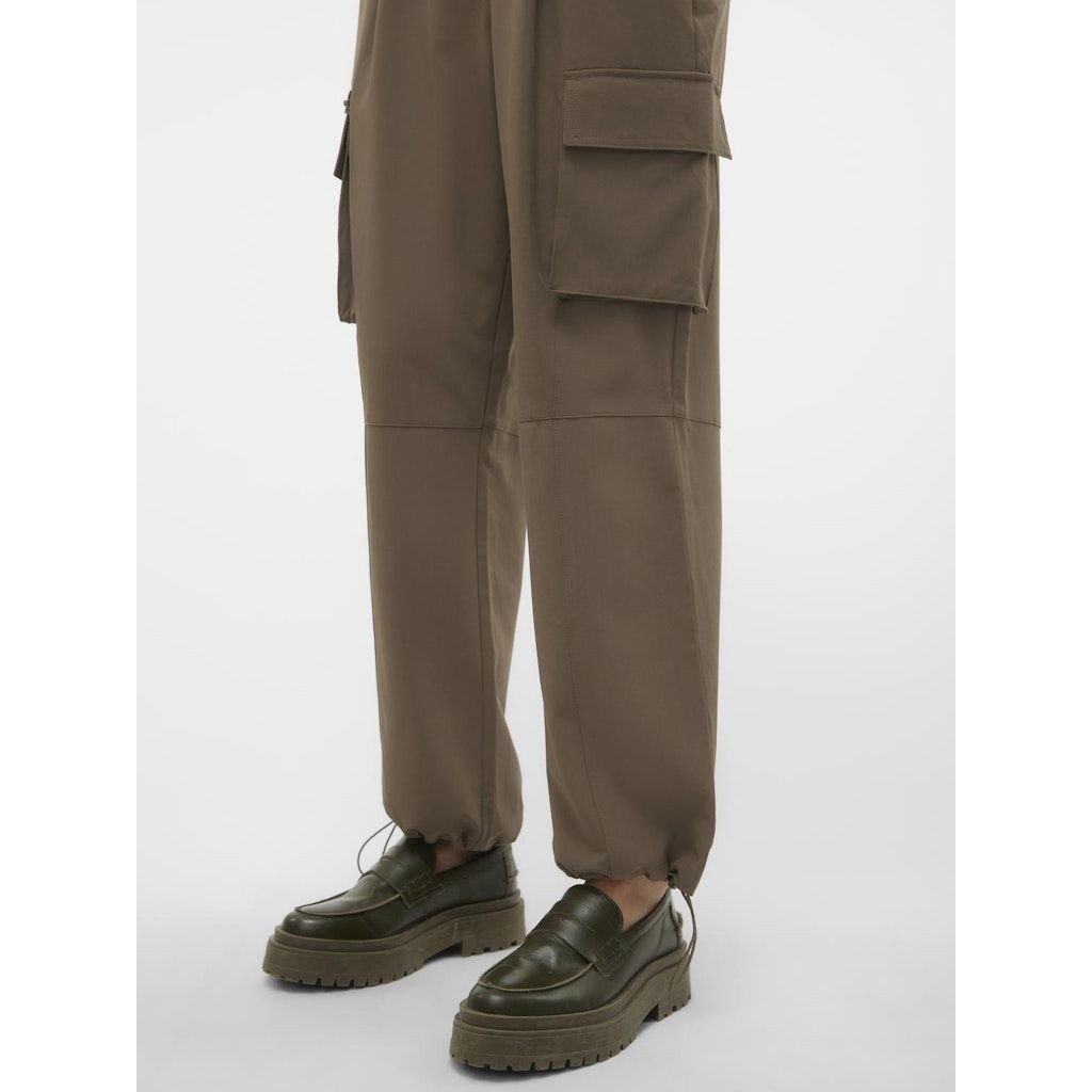 VERO MODA Kelnės moterims, Žalia, VMZELDADAPHNE MR UTI 3