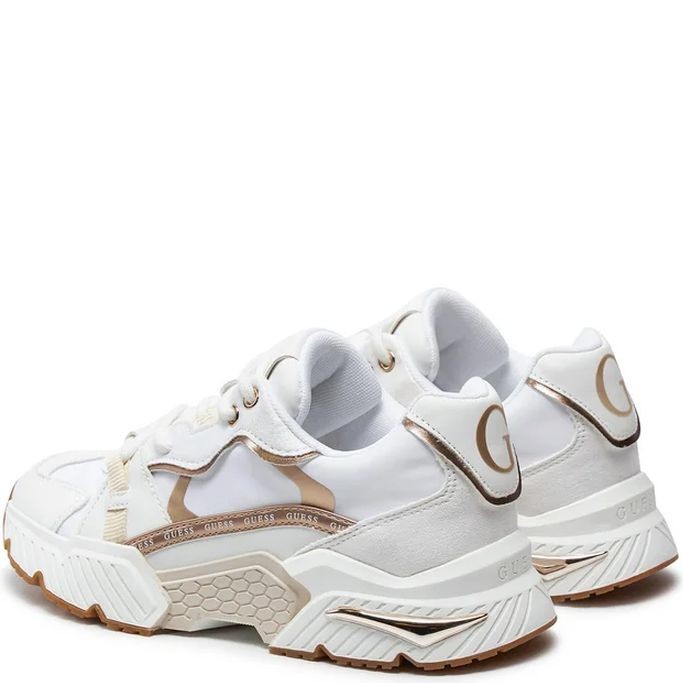 GUESS Laisvalaikio bateliai moterims, Balta, Carrli leisure 3