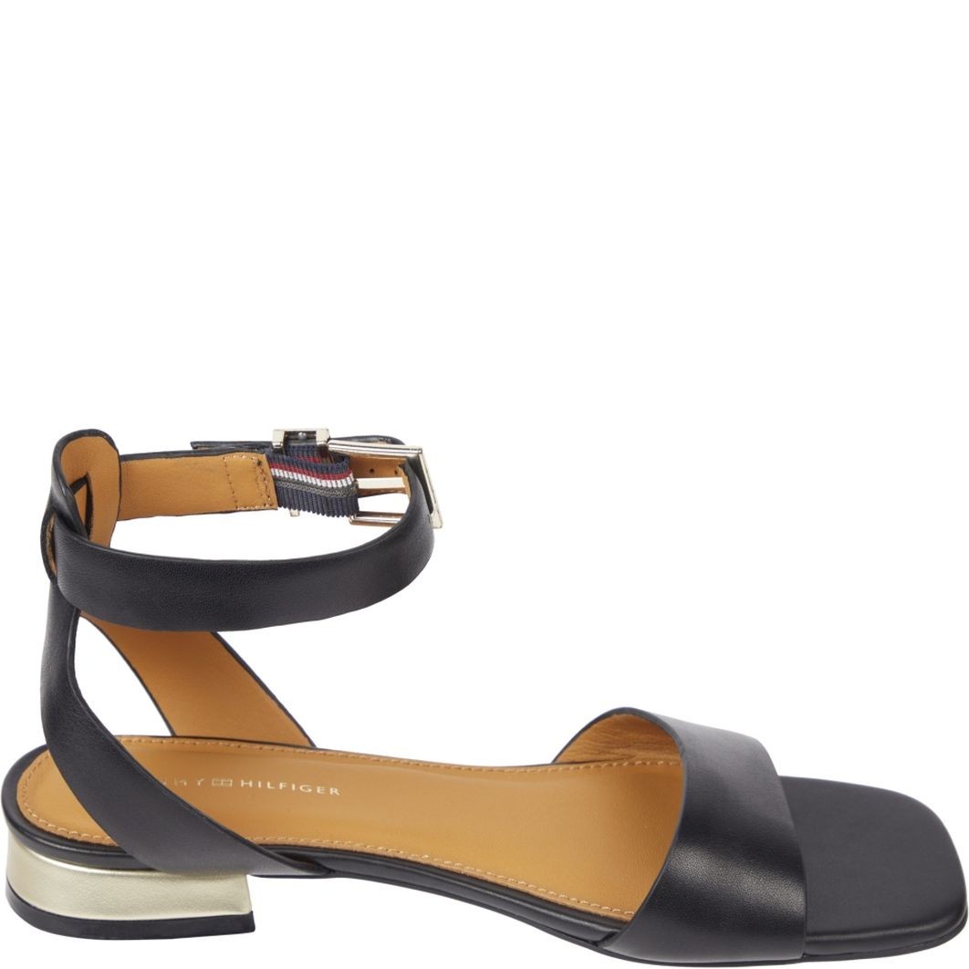 TOMMY HILFIGER Basutės moterims, Juoda, Hardware flat sandal 5