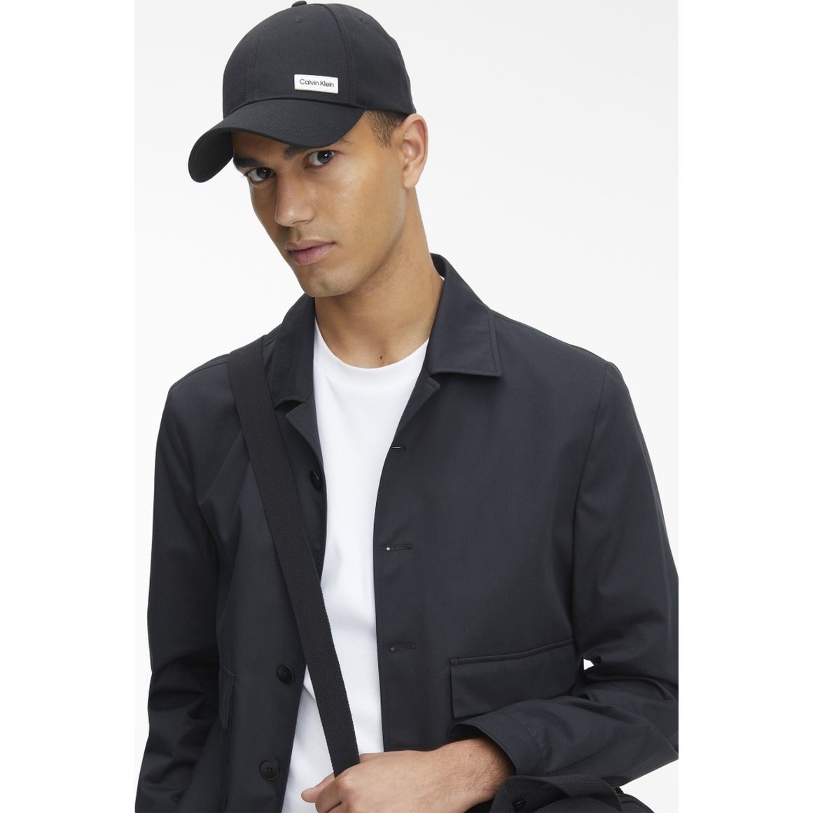 CALVIN KLEIN Kepurė vyrams, Juoda, Essential patch  cap 4