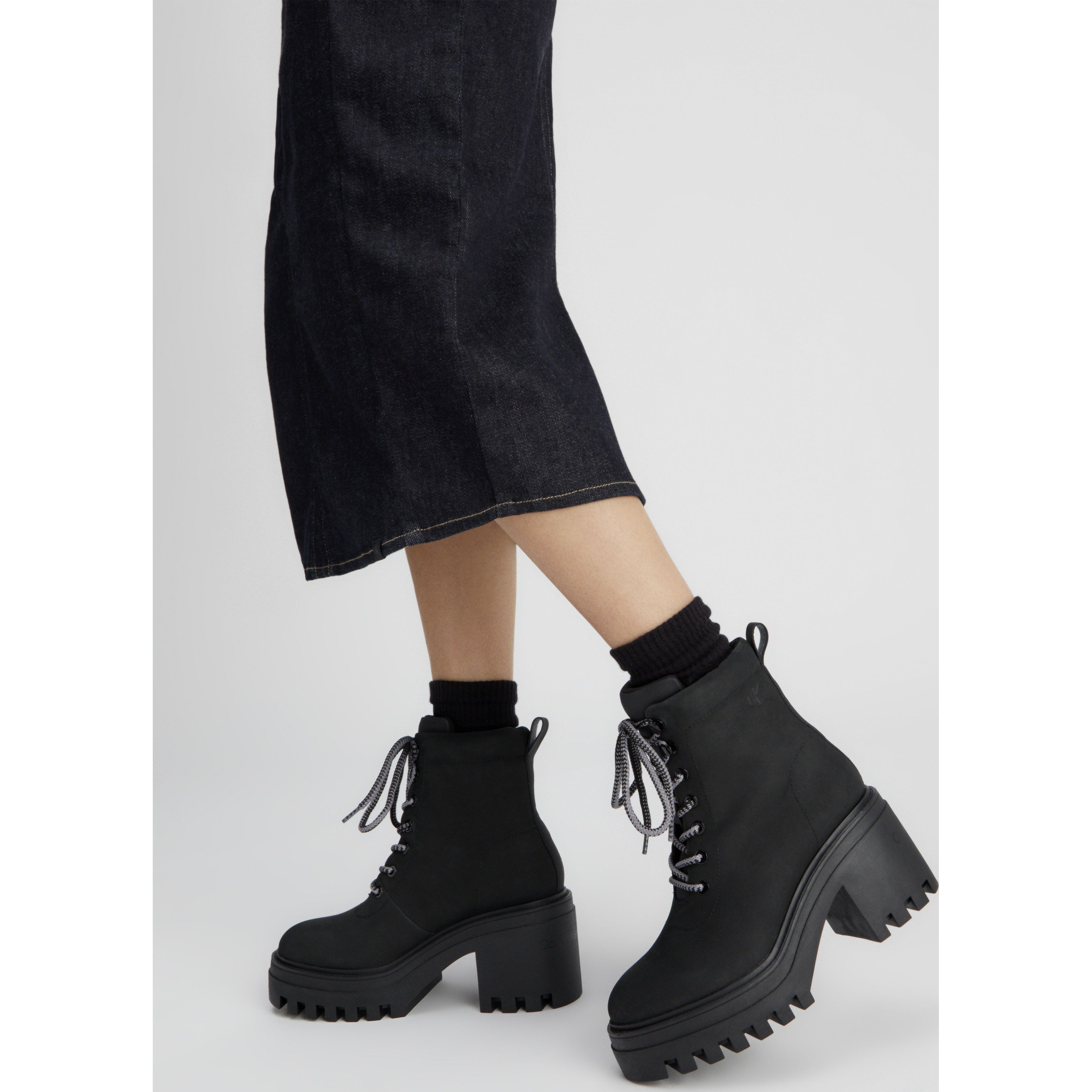 CALVIN KLEIN JEANS Aulinukai moterims, Juoda, Chunky heeled zip boot 6