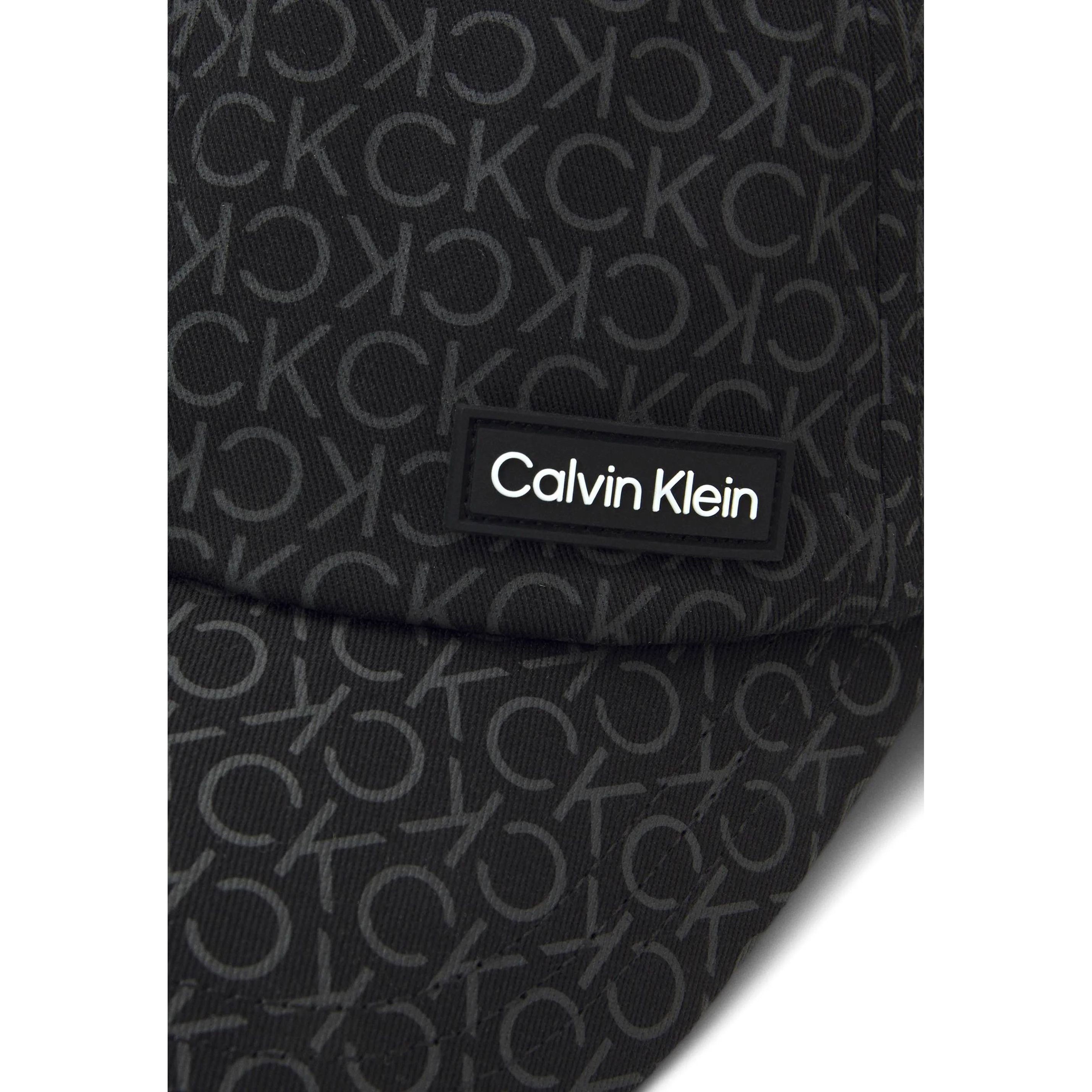 CALVIN KLEIN Kepurė vyrams, Juoda, Essential patch cap 3