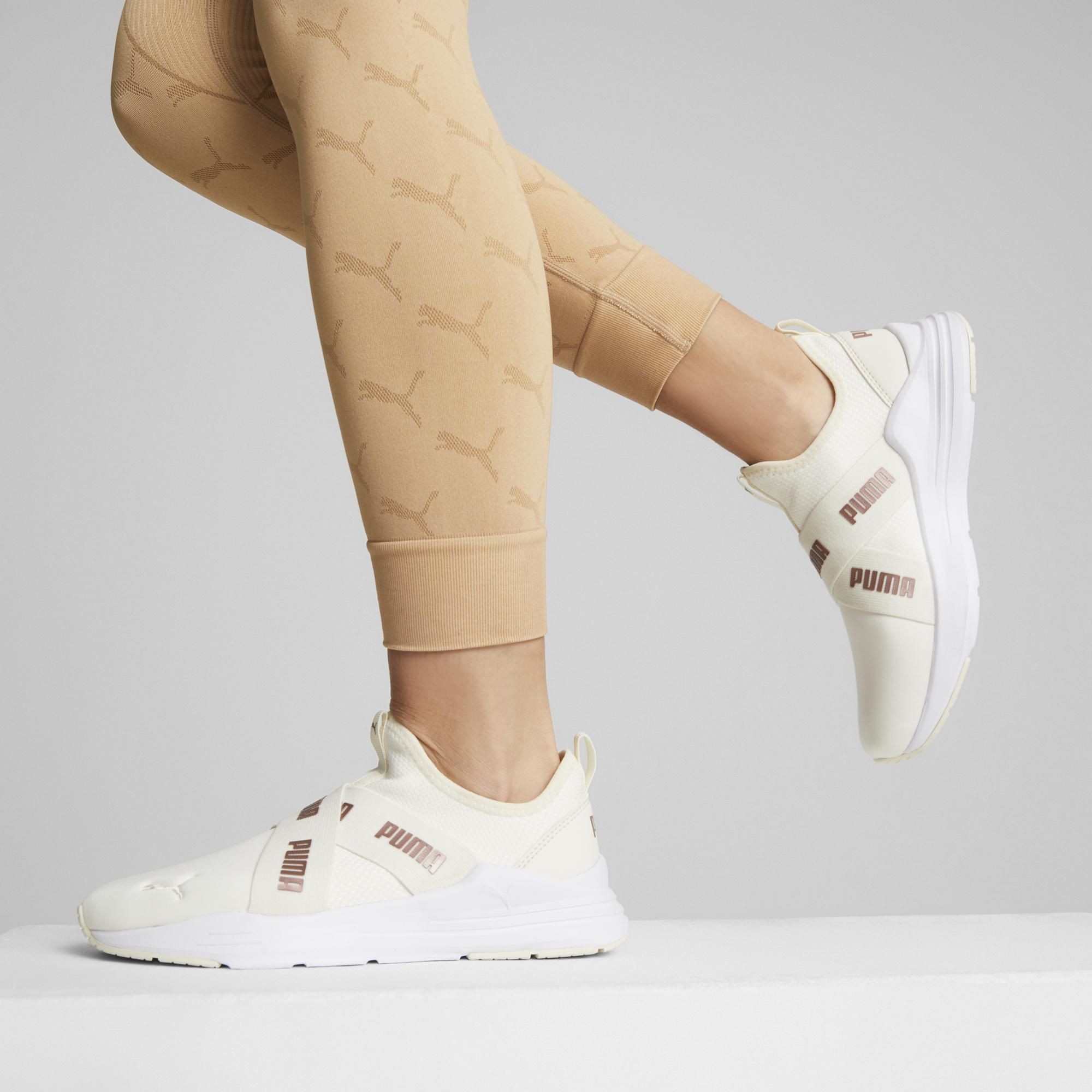 PUMA Sportiniai bateliai moterims, Smėlio, Wired Run Slipon sport shoe 9