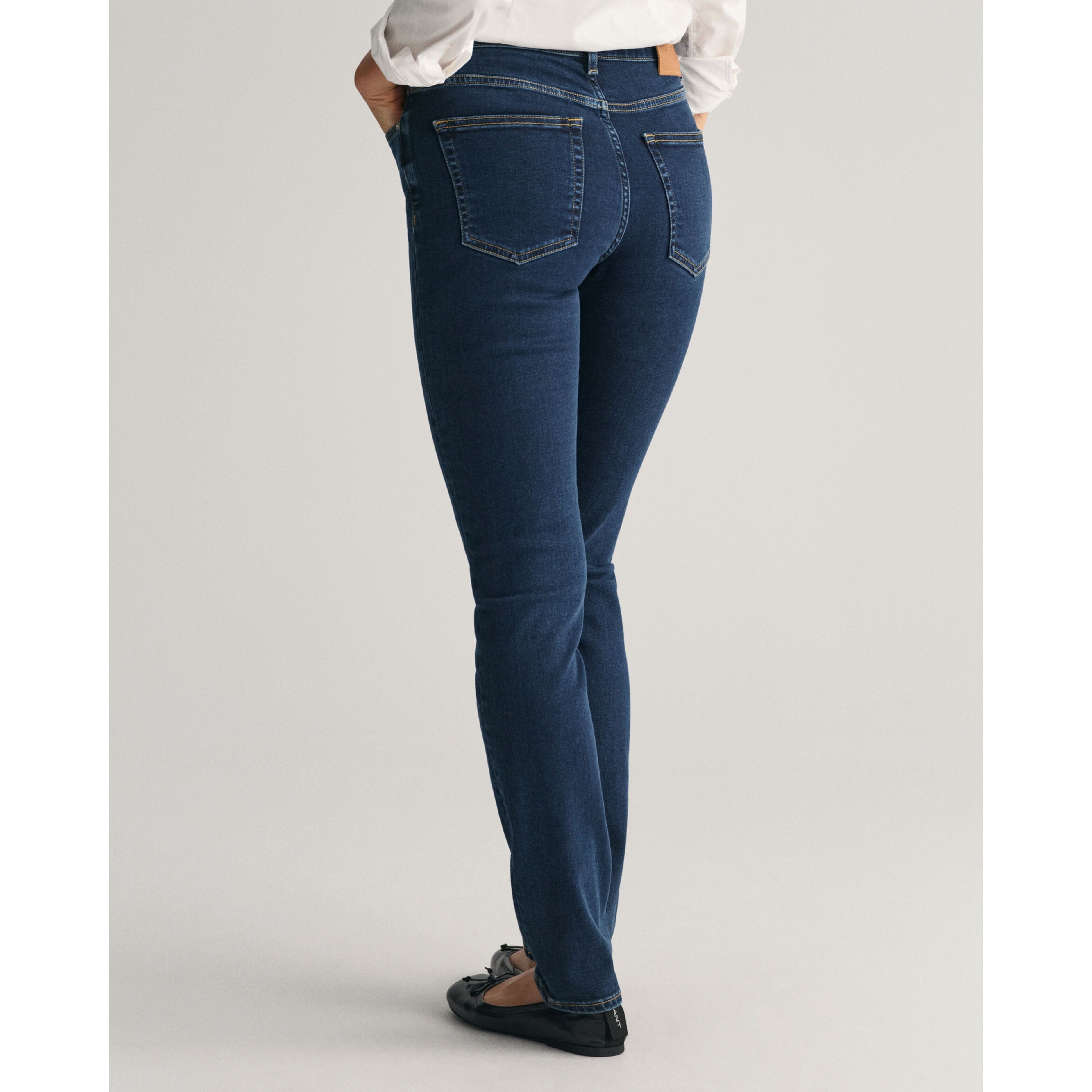 GANT Aptempti džinsai moterims 3