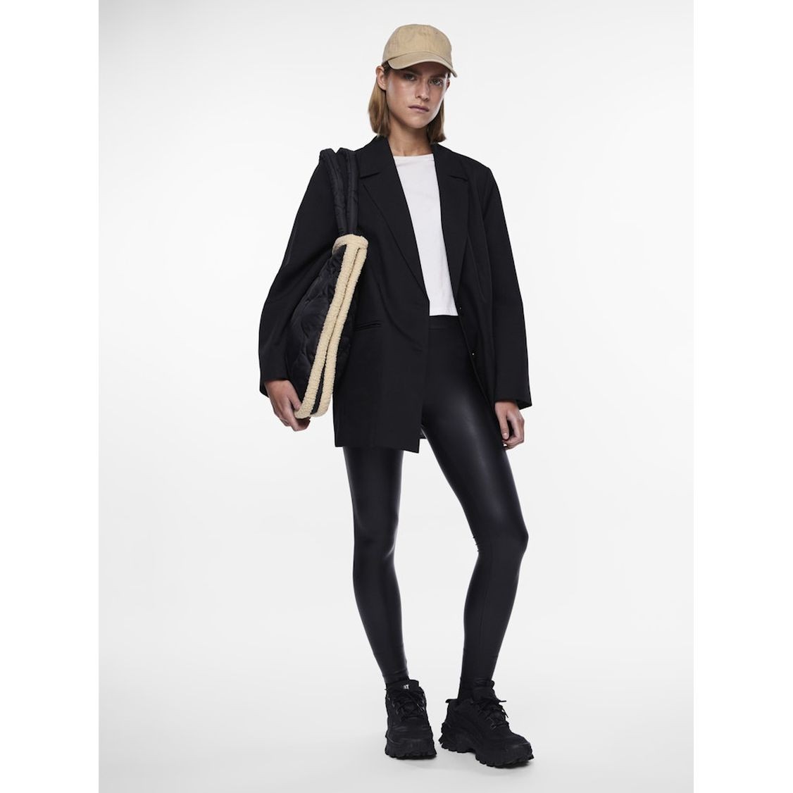 PIECES Kelnės moterims, Juoda, PCNEW SHINY LEGGINGS 7