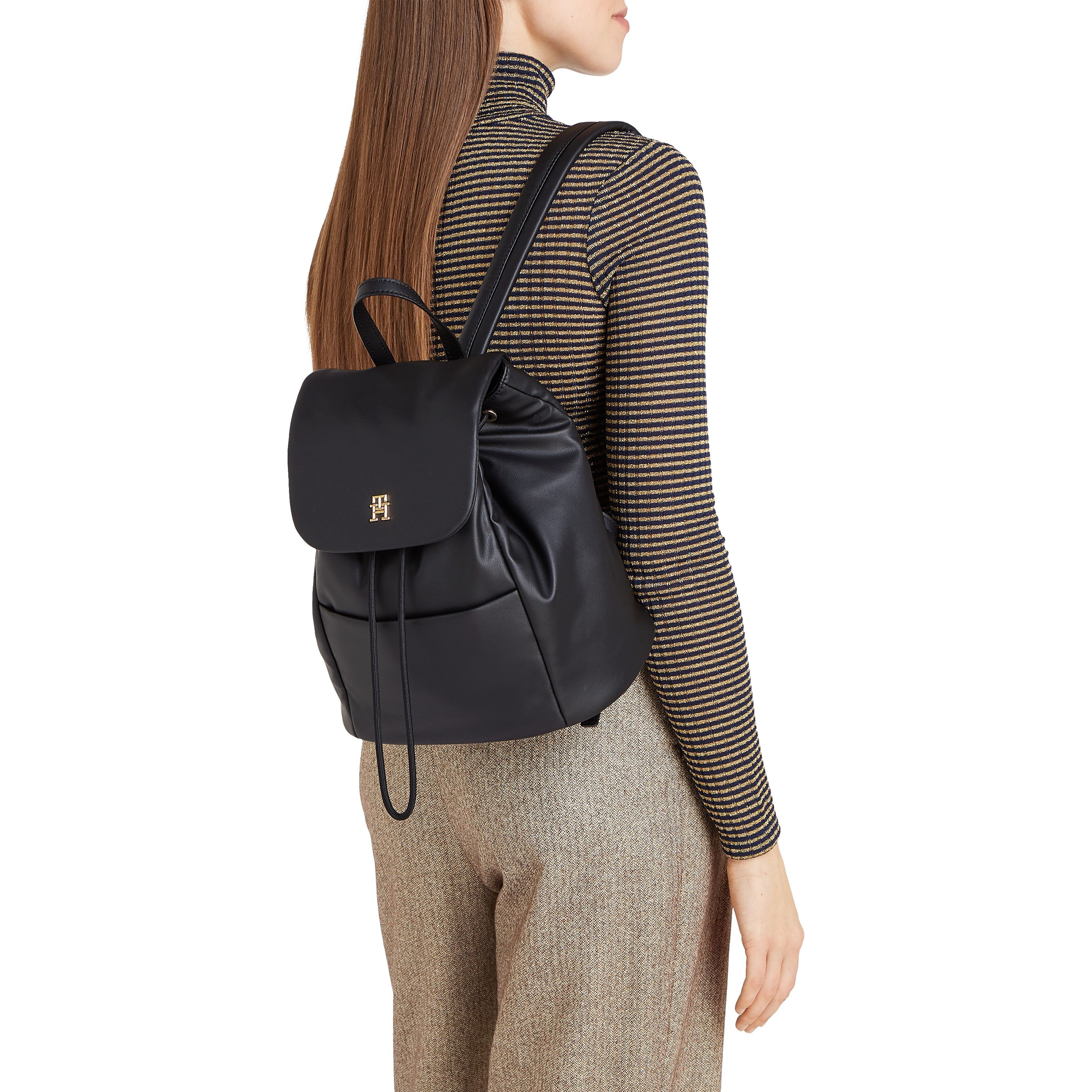 TOMMY HILFIGER Kuprinė moterims, Juoda, Poppy reform flap backpack 4