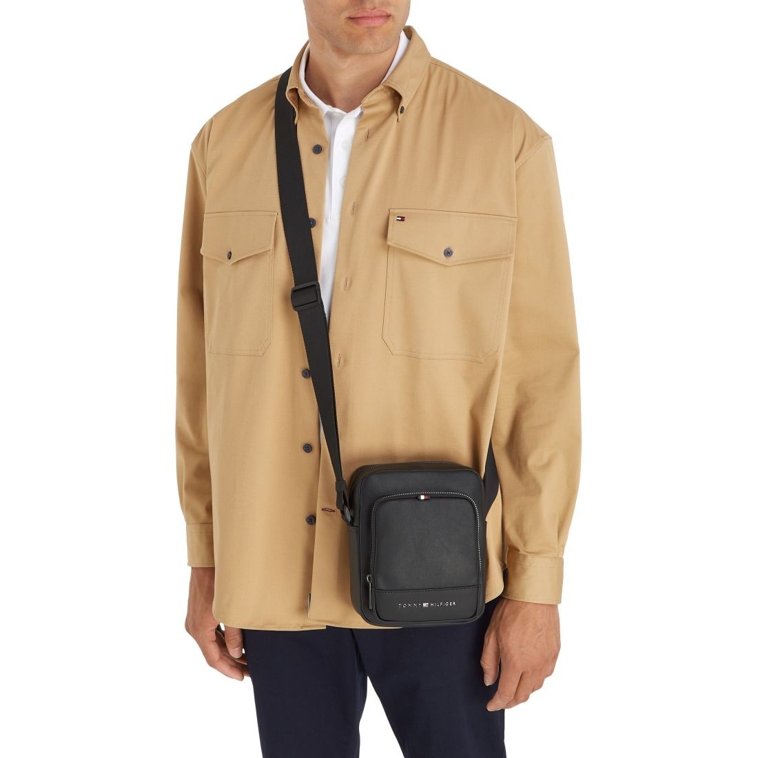 TOMMY HILFIGER Rankinė per petį vyrams, Juoda, Essential mini reporter 3