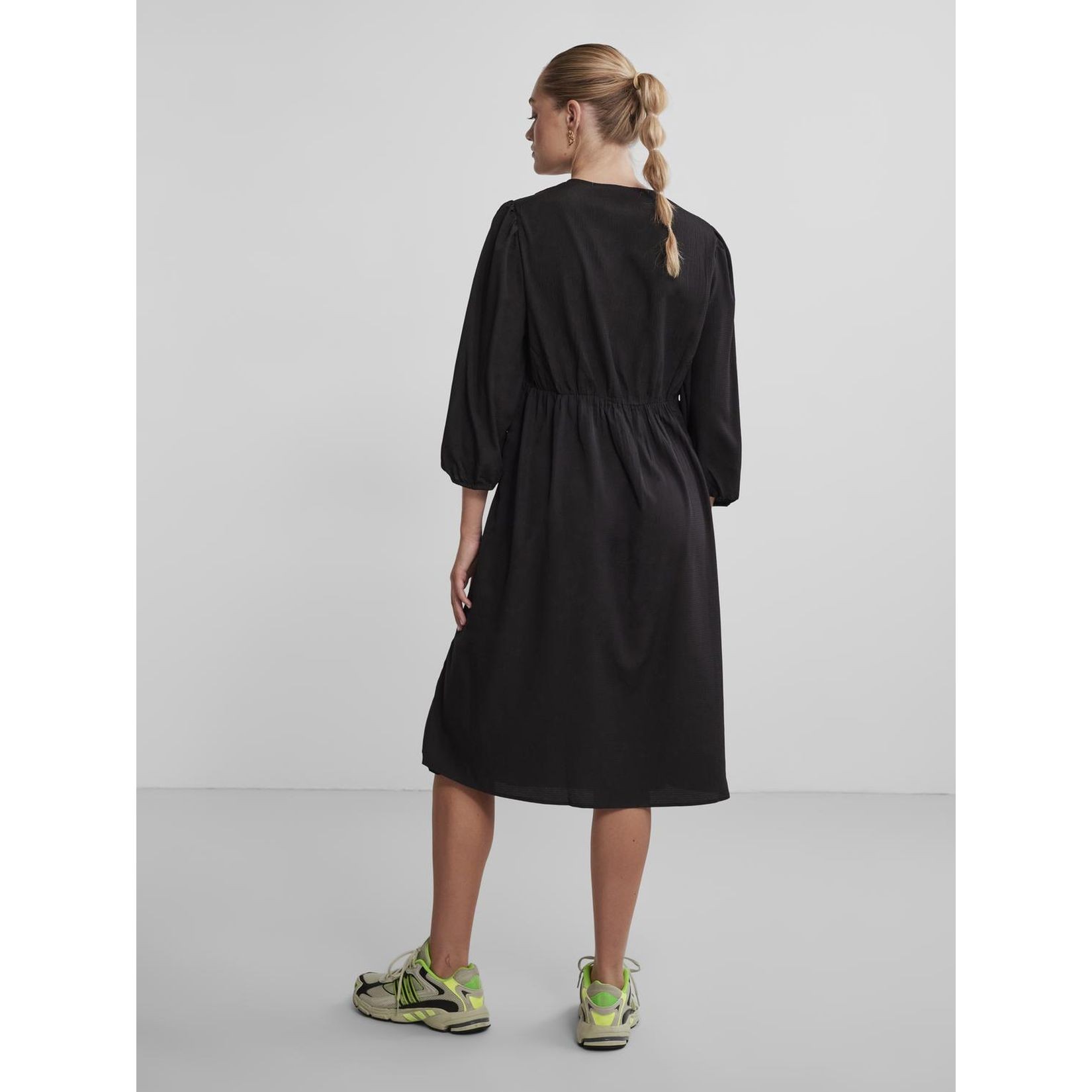 PIECES Midi suknelė moterims, Juoda, PCNAIMA 3/4 MIDI DRES 3